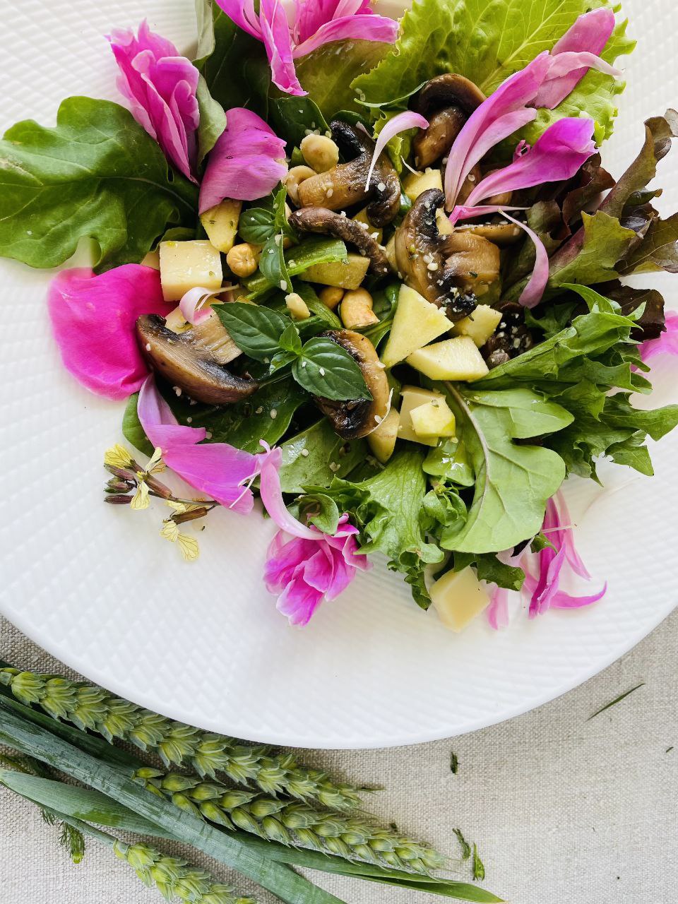 Салат императрицы Сиси или Омолаживающий весенний салат