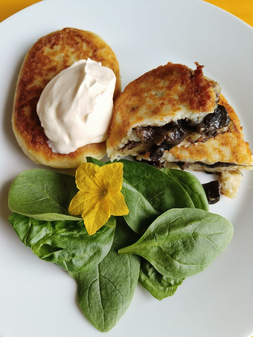 Лежные с грибами: Рецепт зразов и картофельники